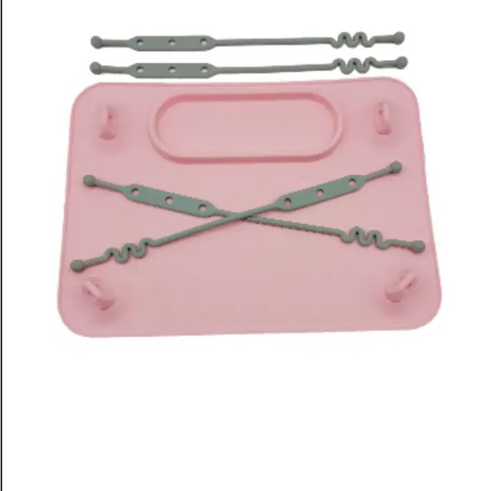 Silicone Suction Placemat Non-slip for baby/toddler 4 adjustable straps for toys